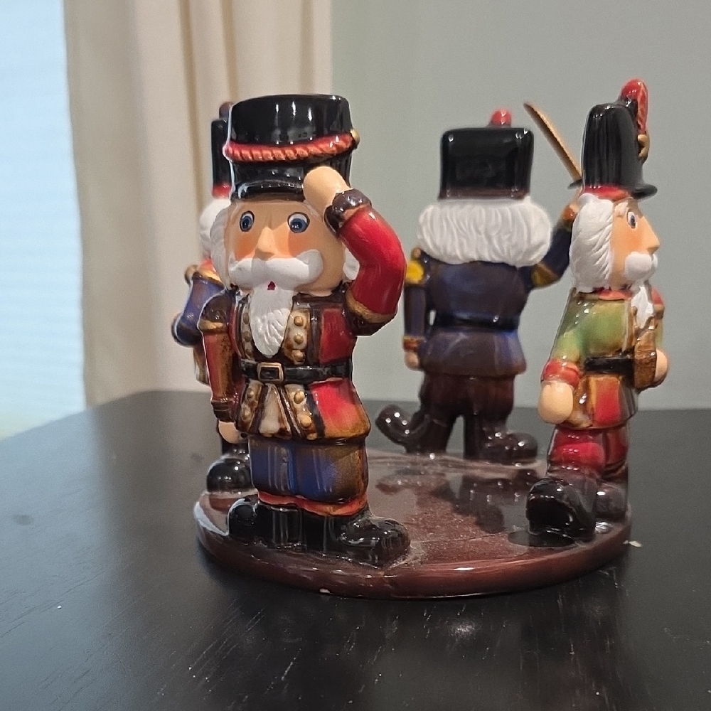 Yankee Candle Nutcracker Figurine Set - Red, Blue, Black